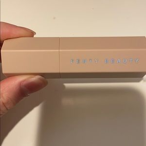 Fenty highlighter